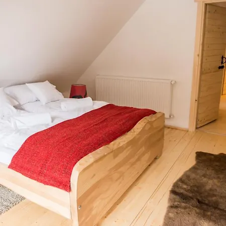 Stara W Beskidach Bed & Breakfast Zabnica
